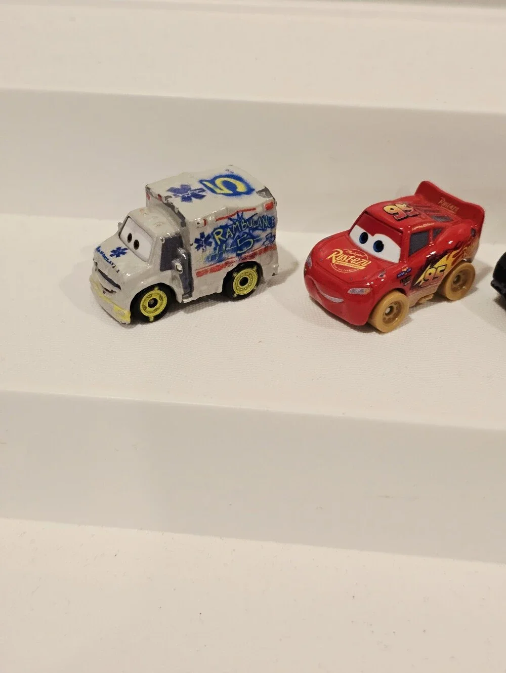 Disney Pixar Cars Mini Racers Thunder Hollow Diecast Mini Car Set